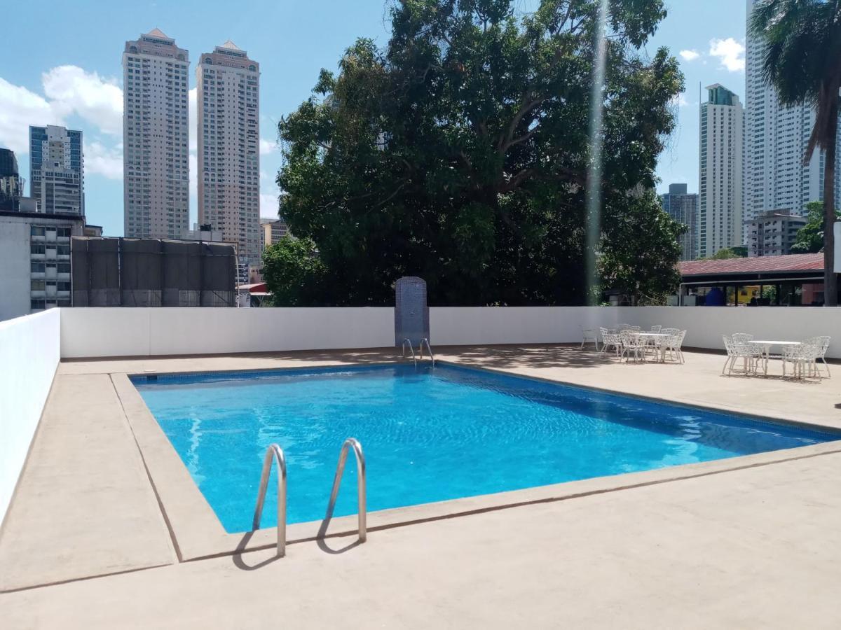 Hotel Tower House Suites Панама Сити Екстериор снимка